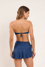 Carregar imagem no visualizador da galeria, Model Back: Rio De Sol Saia Mini Skirt Navy