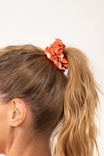 Carregar imagem no visualizador da galeria, Gallery: Rio De Sol Xuxinha (Acessório De Cabelo) Maracai Scrunchie