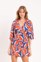 Carregar imagem no visualizador da galeria, Model Front: Rio De Sol Mini Dress Leaves Mini Dress
