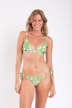 Carregar imagem no visualizador da galeria, Model Front: Rio De Sol Calcinha Bottom Flow Ibiza-Comfy