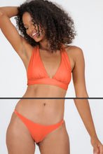 Carregar imagem no visualizador da galeria, Gallery: Rio De Sol Set Set Light-Peach Halter-Cos Leblon-Fio