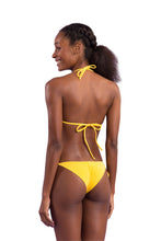 Carregar imagem no visualizador da galeria, Model Back: Rio De Sol Calcinha Bottom Malibu-Yellow Cheeky-Tie