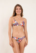 Carregar imagem no visualizador da galeria, Model Front: Rio De Sol Calcinha Bottom Garden-Flower Essential-Comfy