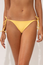 Carregar imagem no visualizador da galeria, Gallery: Wednesday In Hawaii By Rio De Sol Calcinha Bottom Lilikoi Kaleia