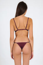 Carregar imagem no visualizador da galeria, Model Back: Rio De Sol Calcinha Bottom Barolo California