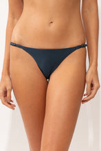 Carregar imagem no visualizador da galeria, Gallery: Rio De Sol Calcinha Bottom Shimmer-Shark Cheeky-Noa
