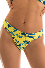 Carregar imagem no visualizador da galeria, Gallery: Rio De Sol Calcinha Bottom Lemon Flower Tri Cos