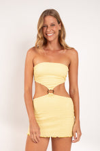 Carregar imagem no visualizador da galeria, Model Front: Rio De Sol Mini Dress Drift-Butterglow Lulu Dress