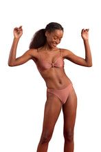 Carregar imagem no visualizador da galeria, Image 04: Rio De Sol Set Set Shimmer-Copper Bandeau-Joy Nice-Fio