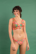 Carregar imagem no visualizador da galeria, Image 10: Rio De Sol Set Set Tropics Halter-Marina Essential-Cos