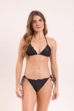 Carregar imagem no visualizador da galeria, Model Front: Rio De Sol Soutien Top Touch-Black Frufru
