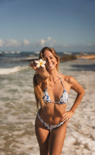 Carregar imagem no visualizador da galeria, Image 10: Wednesday In Hawaii By Rio De Sol Soutien Top Pua-Pacifica Kauai