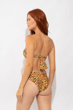 Carregar imagem no visualizador da galeria, Model Back: Rio De Sol Calcinha Bottom Yellow-Feline Essential-Comfy