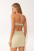 Carregar imagem no visualizador da galeria, Model Back: Rio De Sol Mini Dress Brisa-Pistache Lulu Dress