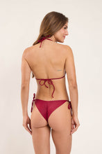 Carregar imagem no visualizador da galeria, Model Back: Rio De Sol Calcinha Bottom Touch-Carmim Cheeky-Tie