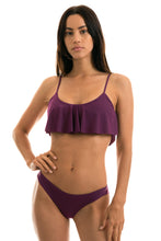Carregar imagem no visualizador da galeria, Model Front: Rio De Sol Soutien Top Sublime Babado