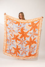 Carregar imagem no visualizador da galeria, Model Front: Rio De Sol Canga Olyra Canga