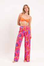 Carregar imagem no visualizador da galeria, Model Front: Rio De Sol Calça De Praia Flavors Wide Pants