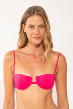 Carregar imagem no visualizador da galeria, Gallery: Wednesday In Hawaii By Rio De Sol Soutien Top Guava Shell