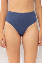 Carregar imagem no visualizador da galeria, Gallery: Rio De Sol Calcinha Bottom Carmel-Blue Hotpants