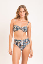 Carregar imagem no visualizador da galeria, Model Front: Rio De Sol Soutien Top Ikat Twist
