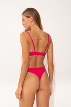 Carregar imagem no visualizador da galeria, Model Back: Wednesday In Hawaii By Rio De Sol Set Set Guava Hana Sunset