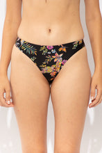 Carregar imagem no visualizador da galeria, Gallery: Rio De Sol Calcinha Bottom Flora Nice-Fio