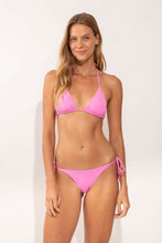 Carregar imagem no visualizador da galeria, Model Front: Rio De Sol Calcinha Bottom Crespinho-Rosa Ibiza-Comfy