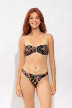 Carregar imagem no visualizador da galeria, Model Front: Rio De Sol Calcinha Bottom Flora Nice
