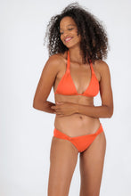 Carregar imagem no visualizador da galeria, Model Front: Rio De Sol Soutien Top Light-Peach Mel