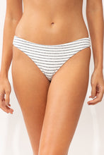 Carregar imagem no visualizador da galeria, Gallery: Rio De Sol Calcinha Bottom Linea-White Essential-Comfy
