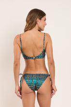 Carregar imagem no visualizador da galeria, Model Back: Rio De Sol Calcinha Bottom Brisa Ibiza-Comfy