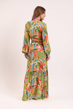 Carregar imagem no visualizador da galeria, Model Back: Rio De Sol Vestido De Praia Tropical Long Dress Verona