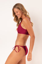 Carregar imagem no visualizador da galeria, Image 04: Rio De Sol Calcinha Bottom Touch-Carmim Ibiza-Comfy