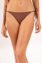 Carregar imagem no visualizador da galeria, Gallery: Rio De Sol Calcinha Bottom Sand-Cappuccino Cheeky-Micro