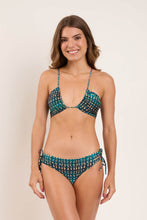 Carregar imagem no visualizador da galeria, Model Front: Rio De Sol Calcinha Bottom Brisa Madrid