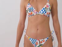 Carregar e reproduzir vídeo no visualizador da Galeria, Video: Rio De Sol Calcinha Bottom Al-Mare Cheeky-Micro