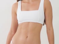 Carregar e reproduzir vídeo no visualizador da Galeria, Video: Rio De Sol Calcinha Bottom Sand-White Cheeky-Fixa