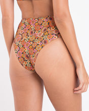 Carregar imagem no visualizador da galeria, Image 05: Rio De Sol Calcinha Bottom Bouquet Hotpants