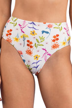 Carregar imagem no visualizador da galeria, Gallery: Rio De Sol Calcinha Bottom Countryside Hotpants