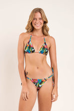 Carregar imagem no visualizador da galeria, Model Front: Rio De Sol Calcinha Bottom Flair Cheeky-Tie