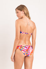 Carregar imagem no visualizador da galeria, Model Back: Rio De Sol Calcinha Bottom Funny Essential-Comfy