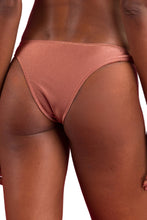 Carregar imagem no visualizador da galeria, Image 07: Rio De Sol Calcinha Bottom Shimmer-Copper Essential