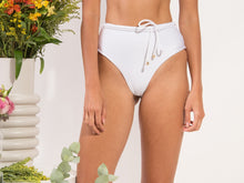 Carregar imagem no visualizador da galeria, Image 09: Rio De Sol Calcinha Bottom Shimmer-White Belted-High-Waist