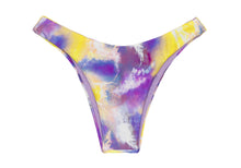 Carregar imagem no visualizador da galeria, Product Front: Rio De Sol Calcinha Bottom Tiedye-Purple High-Leg