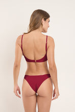 Carregar imagem no visualizador da galeria, Model Back: Rio De Sol Calcinha Bottom Touch-Carmim Essential
