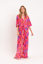 Carregar imagem no visualizador da galeria, Model Front: Rio De Sol Vestido De Praia Flavors Long Dress