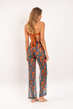 Carregar imagem no visualizador da galeria, Model Back: Rio De Sol Calça De Praia Luma Pants Lana