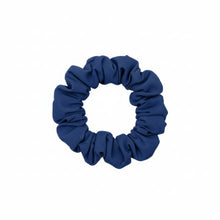 Carregar imagem no visualizador da galeria, Product Front: Rio De Sol Xuxinha (Acessório De Cabelo) Navy Scrunchie
