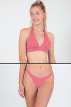 Carregar imagem no visualizador da galeria, Model Front: Rio De Sol Set Set Confetti Halter-Cos Essential-Comfy